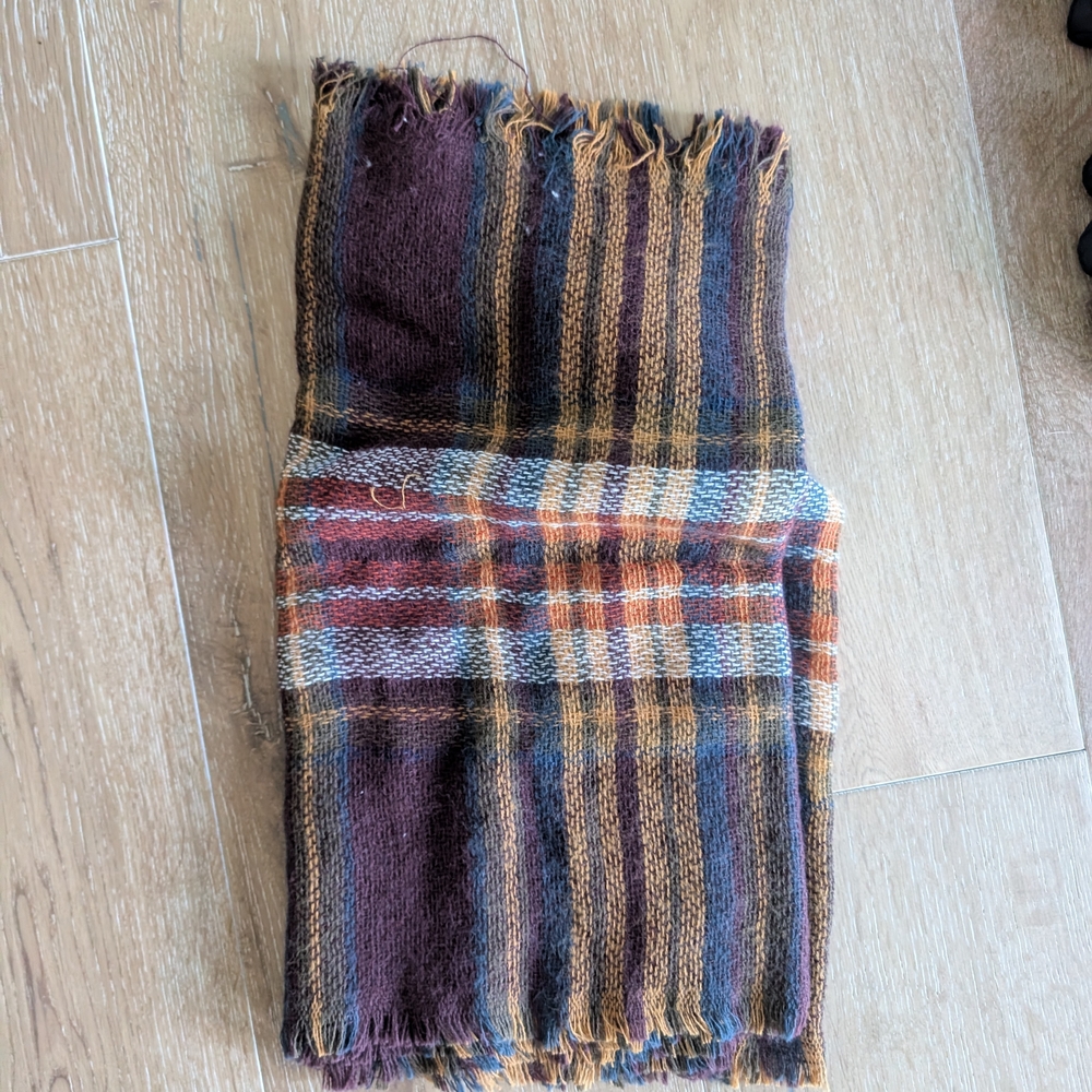 Cozy Multicolor Woven Fringe Scarf